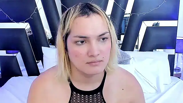 Snapshot of katya_kozlov chatting on March 2, 2025, 10:14 am katya kozlov online show from March 2, 2025, 10:14 am