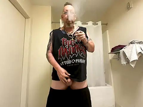 Snapshot of Littledick007007 chatting on September 13, 2025, 9:09 am Littledick007007 online show from September 13, 2025, 9:09 am