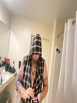 Snapshot of Littledick007007 chatting on October 3, 2025, 9:28 am Littledick007007 online show from October 3, 2025, 9:28 am