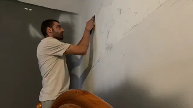 Snapshot of ThatGuyNextDoor1992 chatting on September 27, 2025, 5:01 am ThatGuyNextDoor1992 online show from September 27, 2025, 5:01 am