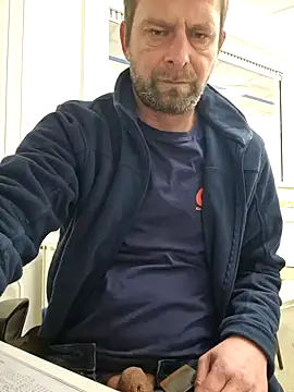 Snapshot of Mjn34 chatting on January 21, 2025, 7:04 am Mjn34 online show from January 21, 2025, 7:04 am