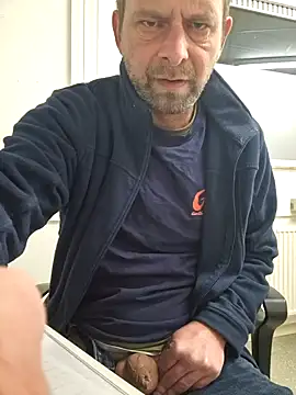 Snapshot of Mjn34 chatting on March 12, 2025, 6:51 am Mjn34 online show from March 12, 2025, 6:51 am