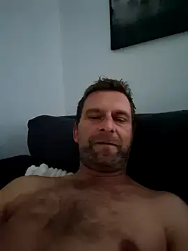 Snapshot of Mjn34 chatting on September 17, 2025, 6:04 am Mjn34 online show from September 17, 2025, 6:04 am