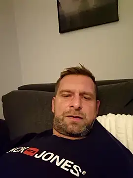 Snapshot of Mjn34 chatting on October 7, 2025, 5:48 am Mjn34 online show from October 7, 2025, 5:48 am