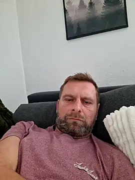 Snapshot of Mjn34 chatting on October 16, 2025, 3:13 pm Mjn34 online show from October 16, 2025, 3:13 pm