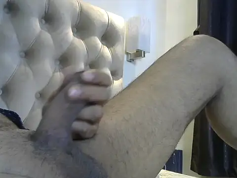 RANIRADHIK online show from October 29, 2025, 7:43 am