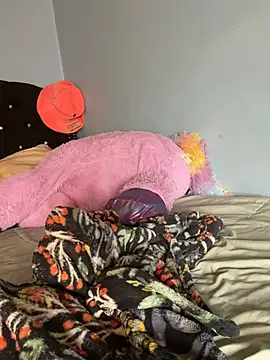 Snapshot of ChocolateBuns101 chatting on December 30, 2024, 6:16 pm ChocolateBuns101 online show from December 30, 2024, 6:16 pm