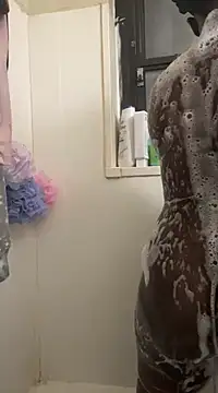 Snapshot of ChocolateBuns101 chatting on January 15, 2025, 2:06 am ChocolateBuns101 online show from January 15, 2025, 2:06 am