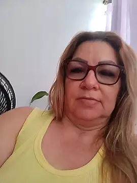 Snapshot of gisela27 chatting on September 21, 2025, 6:09 pm gisela27 online show from September 21, 2025, 6:09 pm