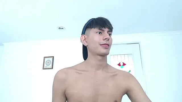 Snapshot of imdavo23 chatting on March 18, 2025, 4:59 pm imdavo23 online show from March 18, 2025, 4:59 pm