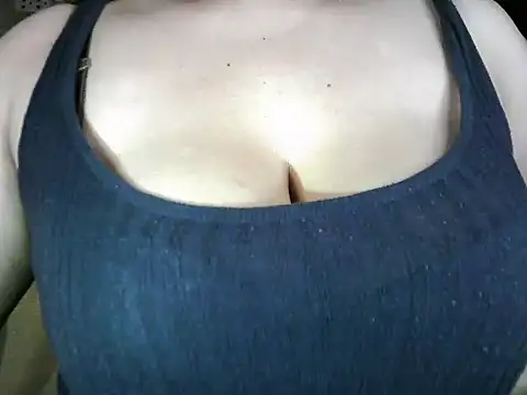 Snapshot of SquirtvirginGirl chatting on February 15, 2025, 8:22 pm SquirtvirginGirl online show from February 15, 2025, 8:22 pm