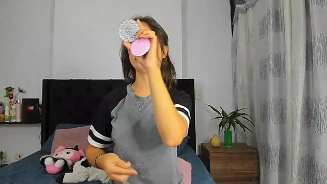 Snapshot of AndreaStivens chatting on September 25, 2025, 11:14 am AndreaStivens online show from September 25, 2025, 11:14 am