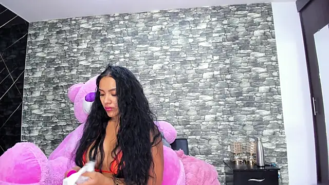 HeidyWillss online show from January 8, 2025, 7:24 pm