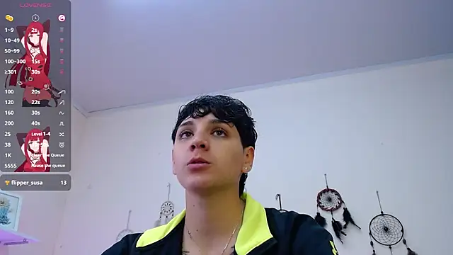 Snapshot of bad_giirl_ chatting on December 9, 2024, 3:44 pm bad giirl  online show from December 9, 2024, 3:44 pm