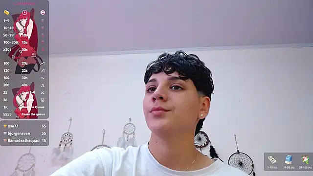 Snapshot of bad_giirl_ chatting on December 13, 2024, 7:53 pm bad giirl  online show from December 13, 2024, 7:53 pm