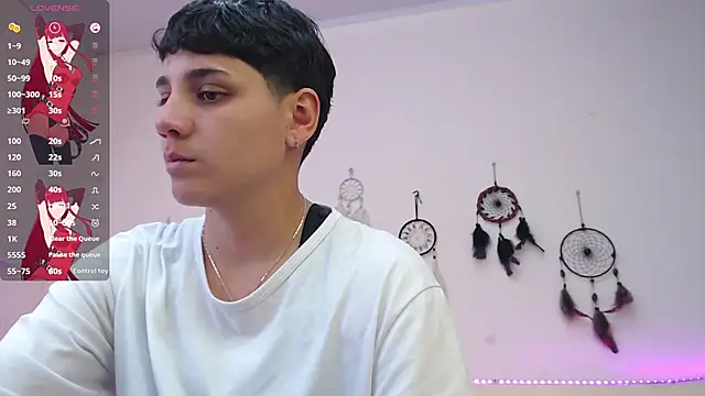 Snapshot of bad_giirl_ chatting on March 13, 2025, 6:23 pm bad giirl  online show from March 13, 2025, 6:23 pm