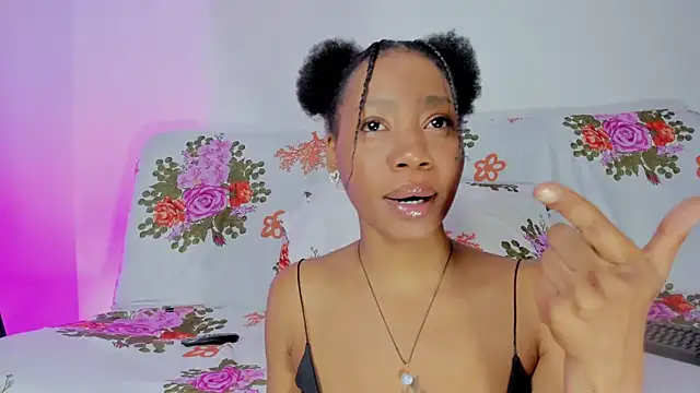Snapshot of Sweetcocoa- chatting on February 21, 2025, 11:44 am Sweetcocoa- online show from February 21, 2025, 11:44 am
