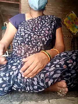 Snapshot of Lattika-Bhabhi chatting on March 19, 2025, 6:03 am Lattika-Bhabhi online show from March 19, 2025, 6:03 am