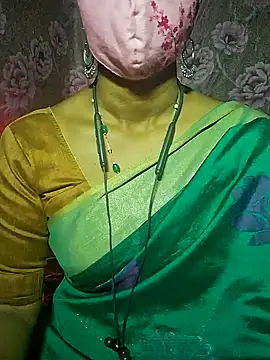 Snapshot of XBHUUME chatting on January 23, 2025, 5:31 pm XBHUUME online show from January 23, 2025, 5:31 pm