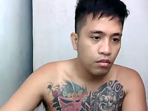 Snapshot of Thyler08 chatting on December 3, 2024, 5:20 am Thyler08 online show from December 3, 2024, 5:20 am