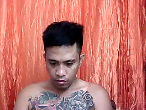 Snapshot of Thyler08 chatting on December 14, 2024, 7:40 am Thyler08 online show from December 14, 2024, 7:40 am