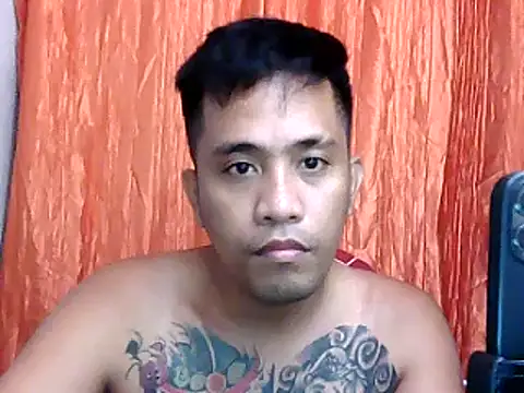 Snapshot of Thyler08 chatting on December 14, 2024, 10:45 am Thyler08 online show from December 14, 2024, 10:45 am