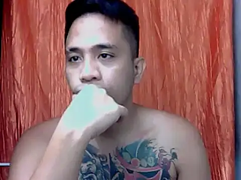 Snapshot of Thyler08 chatting on December 29, 2024, 6:03 am Thyler08 online show from December 29, 2024, 6:03 am