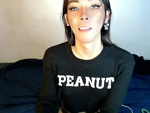 Snapshot of perly_169 chatting on January 25, 2025, 7:49 am perly 169 online show from January 25, 2025, 7:49 am