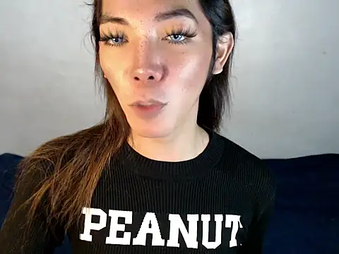 Snapshot of perly_169 chatting on February 7, 2025, 1:11 pm perly 169 online show from February 7, 2025, 1:11 pm