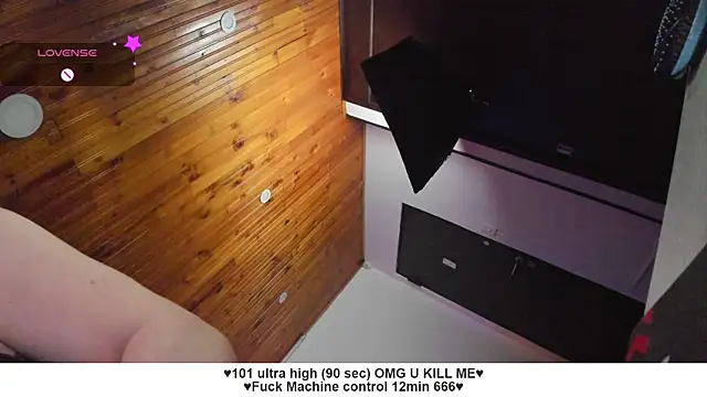 Snapshot of Liah_santos chatting on September 23, 2025, 12:30 pm Liah santos online show from September 23, 2025, 12:30 pm