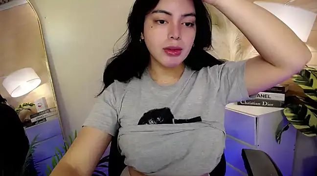 Snapshot of HotstuffCherrySummer chatting on December 30, 2024, 5:04 am HotstuffCherrySummer online show from December 30, 2024, 5:04 am