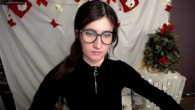 Snapshot of MaryEm976 chatting on December 10, 2024, 4:06 pm MaryEm976 online show from December 10, 2024, 4:06 pm