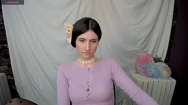 Snapshot of MaryEm976 chatting on March 21, 2025, 9:45 am MaryEm976 online show from March 21, 2025, 9:45 am