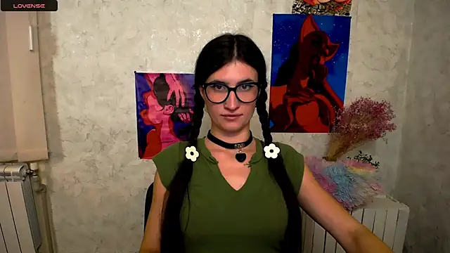 Snapshot of MaryEm976 chatting on September 28, 2025, 5:29 pm MaryEm976 online show from September 28, 2025, 5:29 pm