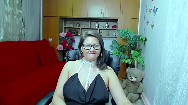 Snapshot of LucilleFenlys chatting on December 6, 2024, 4:14 am LucilleFenlys online show from December 6, 2024, 4:14 am