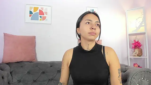 Snapshot of miss_soffi_ chatting on March 4, 2025, 12:12 pm miss soffi  online show from March 4, 2025, 12:12 pm