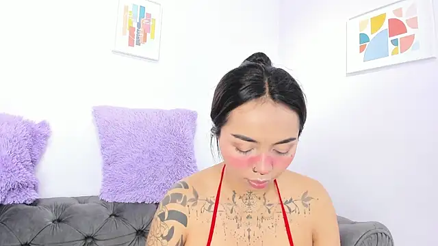 Snapshot of miss_soffi_ chatting on October 25, 2025, 12:13 pm miss soffi  online show from October 25, 2025, 12:13 pm