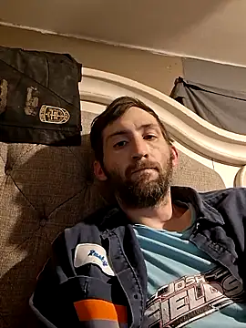 Snapshot of lewis7869 chatting on September 25, 2025, 10:30 am lewis7869 online show from September 25, 2025, 10:30 am