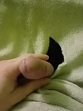 Snapshot of Koudy1 chatting on January 15, 2025, 4:32 pm Koudy1 online show from January 15, 2025, 4:32 pm