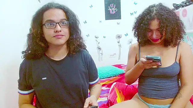 Snapshot of Kami_chigiri21 chatting on March 10, 2025, 12:18 am Kami chigiri21 online show from March 10, 2025, 12:18 am