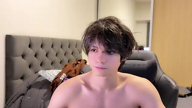 Snapshot of SasukeUhchiaa chatting on December 21, 2024, 3:03 am SasukeUhchiaa online show from December 21, 2024, 3:03 am