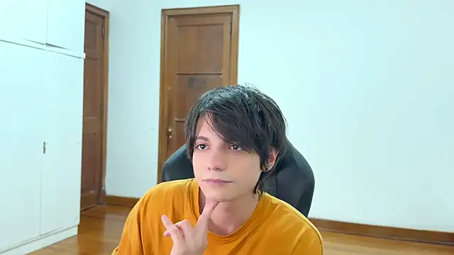 Snapshot of SasukeUhchiaa chatting on September 11, 2025, 8:25 am SasukeUhchiaa online show from September 11, 2025, 8:25 am