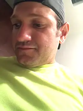 Snapshot of JonJ0 chatting on October 4, 2025, 9:18 am JonJ0 online show from October 4, 2025, 9:18 am