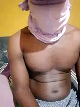 Snapshot of LULE37587001 chatting on November 12, 2025, 8:08 pm LULE37587001 online show from November 12, 2025, 8:08 pm