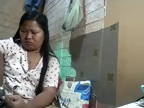 Snapshot of sweethotmom chatting on March 18, 2025, 12:58 pm sweethotmom online show from March 18, 2025, 12:58 pm