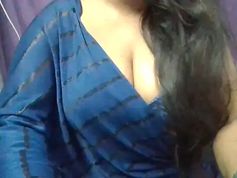 Snapshot of Roopshikha39 chatting on March 21, 2025, 10:39 pm Roopshikha39 online show from March 21, 2025, 10:39 pm