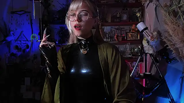 Snapshot of Scarlett_Wanner chatting on February 12, 2025, 7:24 pm Scarlett Wanner online show from February 12, 2025, 7:24 pm