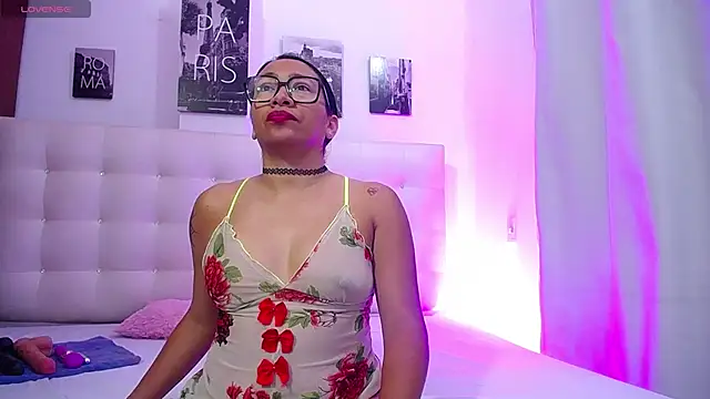 Snapshot of hornywife_ chatting on March 12, 2025, 12:47 pm hornywife online show from March 12, 2025, 12:47 pm