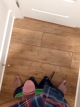 Snapshot of Mark_Dad chatting on January 1, 2025, 11:51 pm Mark Dad online show from January 1, 2025, 11:51 pm