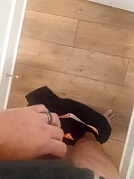 Snapshot of Mark_Dad chatting on October 24, 2025, 9:28 am Mark Dad online show from October 24, 2025, 9:28 am